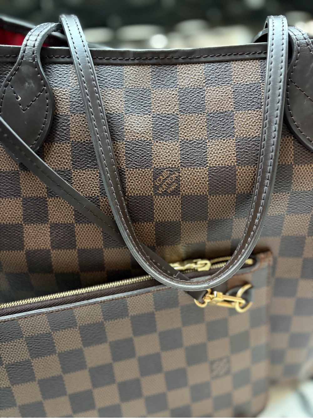 LV Neverfull MM Tote with Red Interior♥️